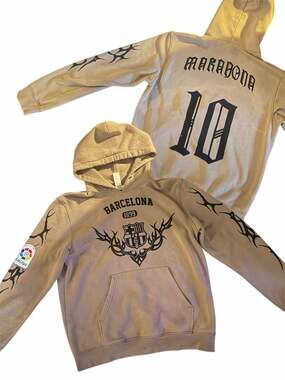 Barcelona Maradona 10 Tribal Tan Soccer Hoodie
Size XL